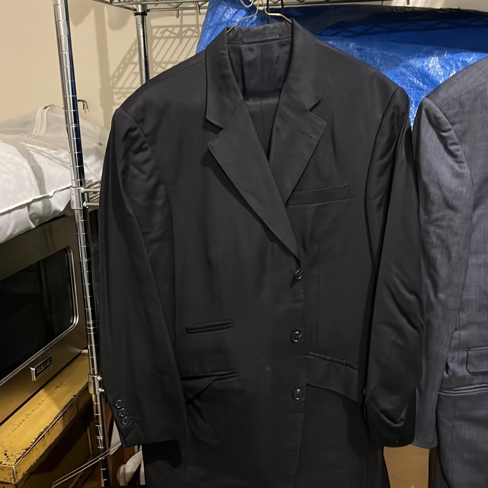 Men’s excellent condition black custom wool suit 44R